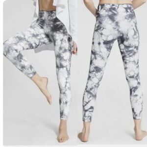 Athleta Salutation Powervita tie dye tight